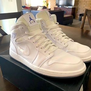 Jordan 1 mid white